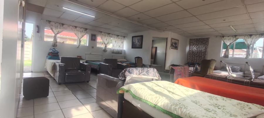 9 Bedroom Property for Sale in Bramhope Eastern Cape